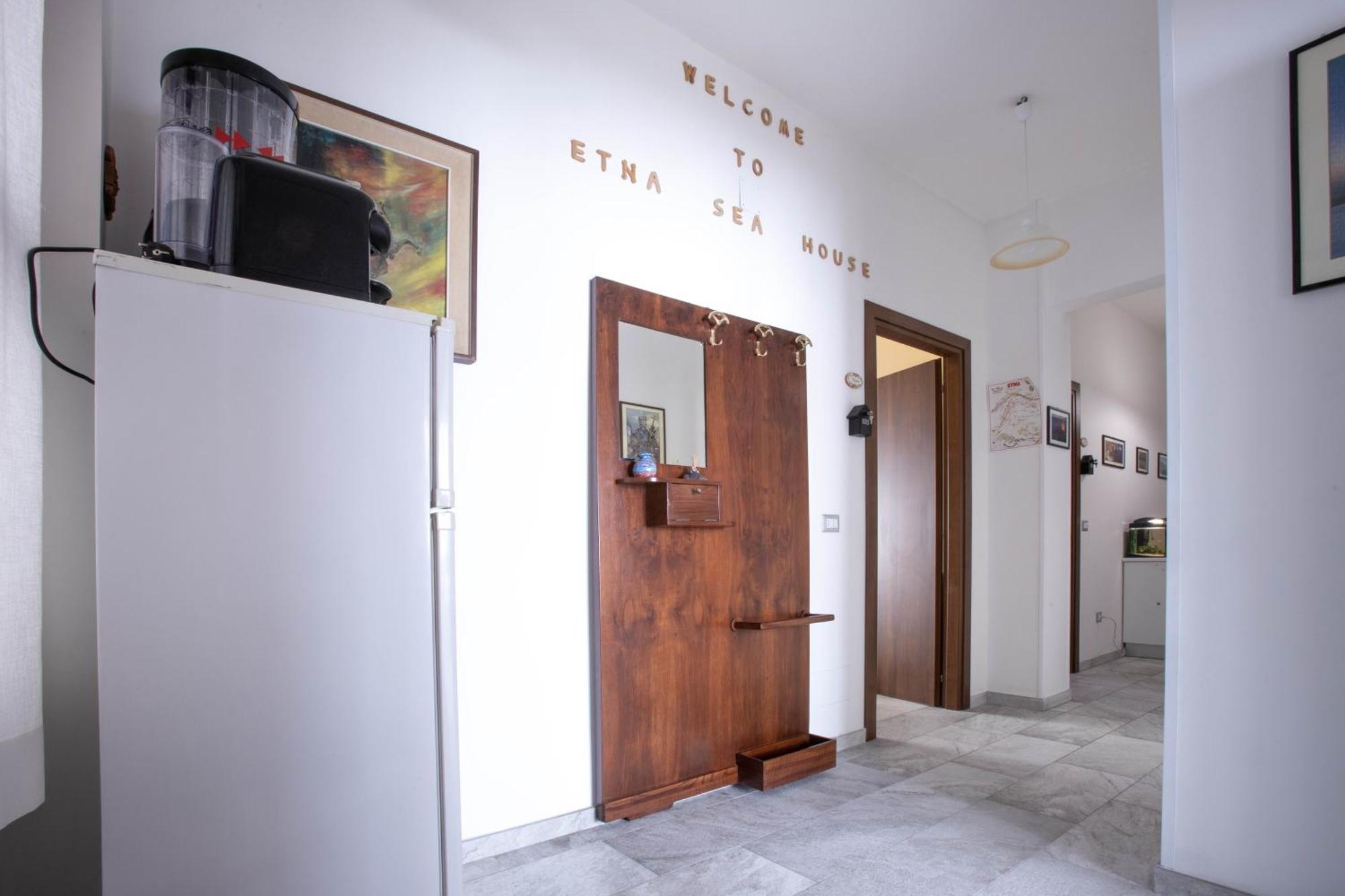 Etna Sea House Bed & Breakfast Catania Exterior photo