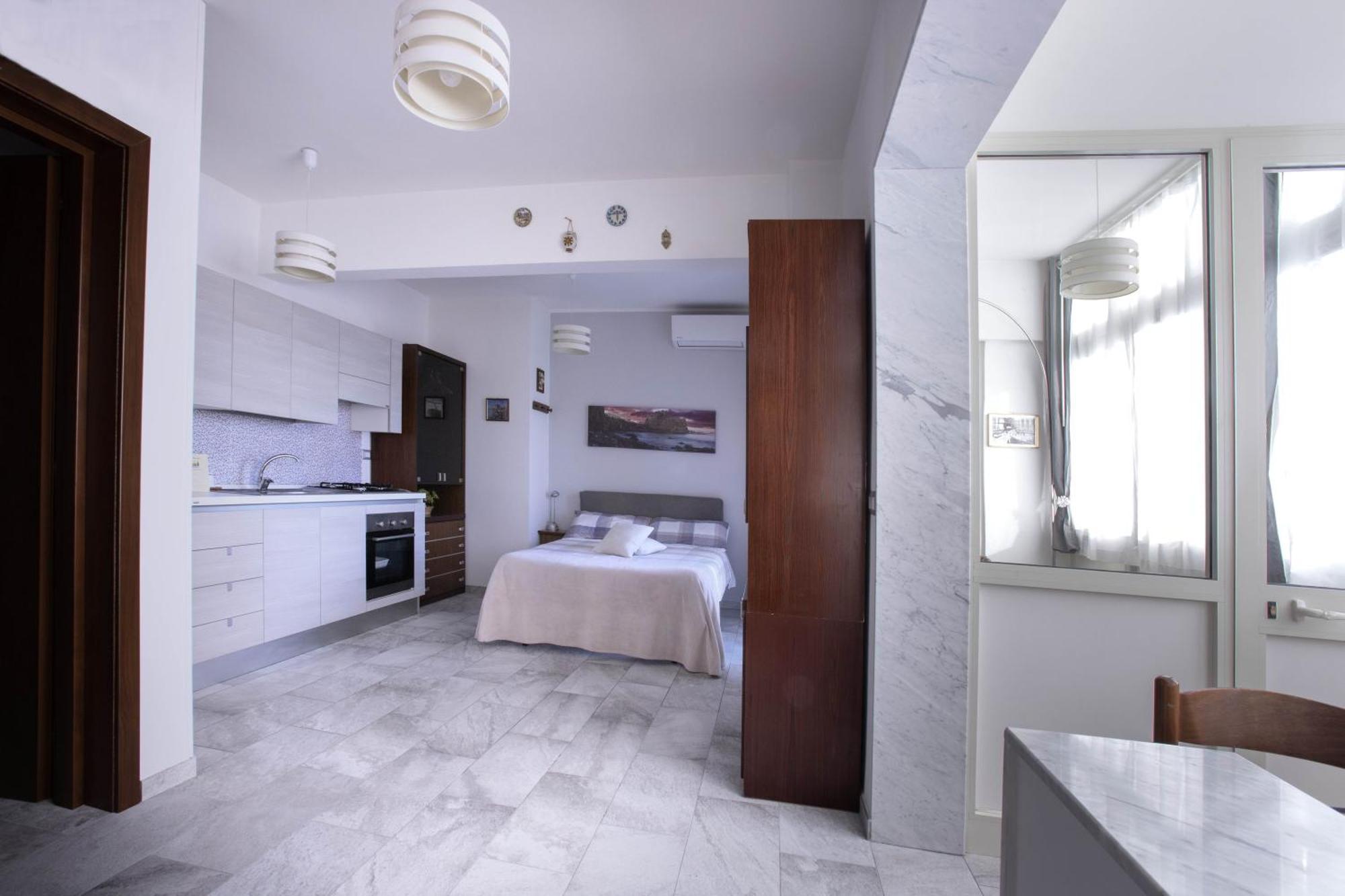 Etna Sea House Bed & Breakfast Catania Exterior photo